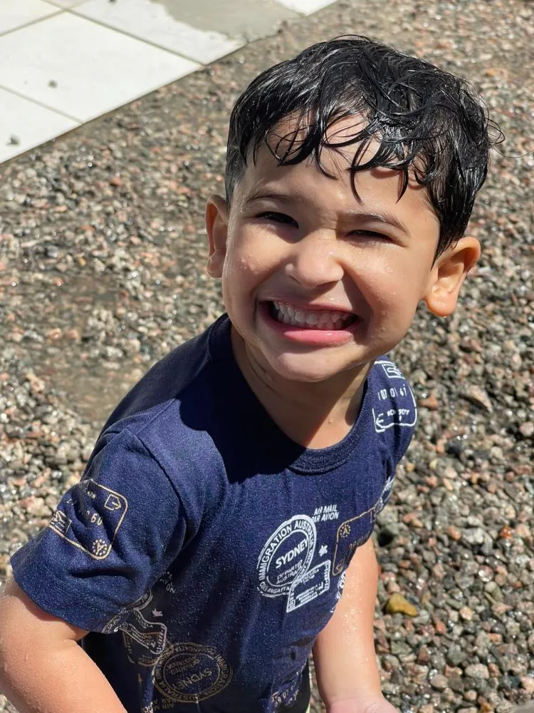 MENINO DE 3 ANOS COM DIFICULDADE PARA FALAR PODE FICAR SEM AVALIAÇÃO ATÉ 2027